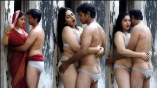 Outdoor Of A Devar Bhabhi In A Ruined House Watch